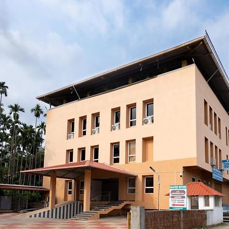Padival Grand - A Unit Of Mahaveer Ventures Hotel Puttur  Exterior photo